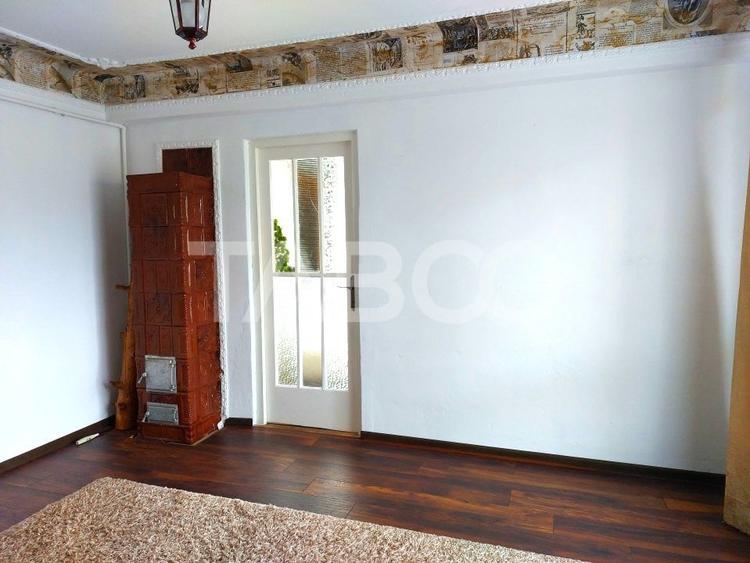 Apartament cu 2 camere nedecomandat, mobilat în Cisnădie