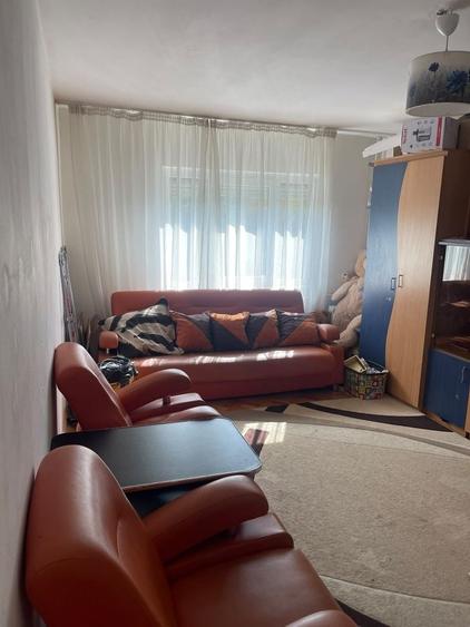 Apartament cu 2 camere decomandat în Sânmartin