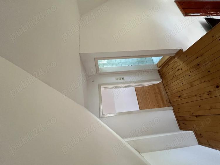 Casă cu 4 camere cu Teren 1219 Mp în Remetea Mare