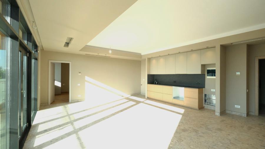 Apartament cu 4 camere în Dacia