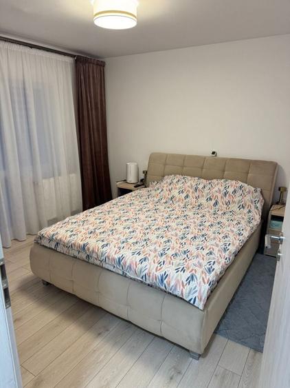 Apartament cu 3 camere decomandat în Triaj