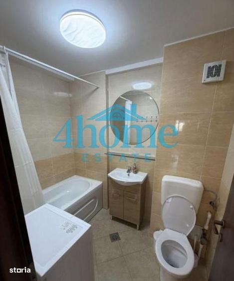 Apartament cu 3 camere în Apărătorii Patriei