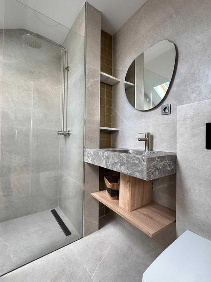 Apartament cu 3 camere decomandat în Mărăști