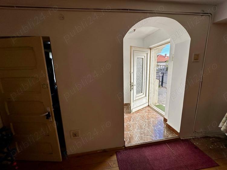 Casă cu 4 camere cu Teren 667 Mp în Central