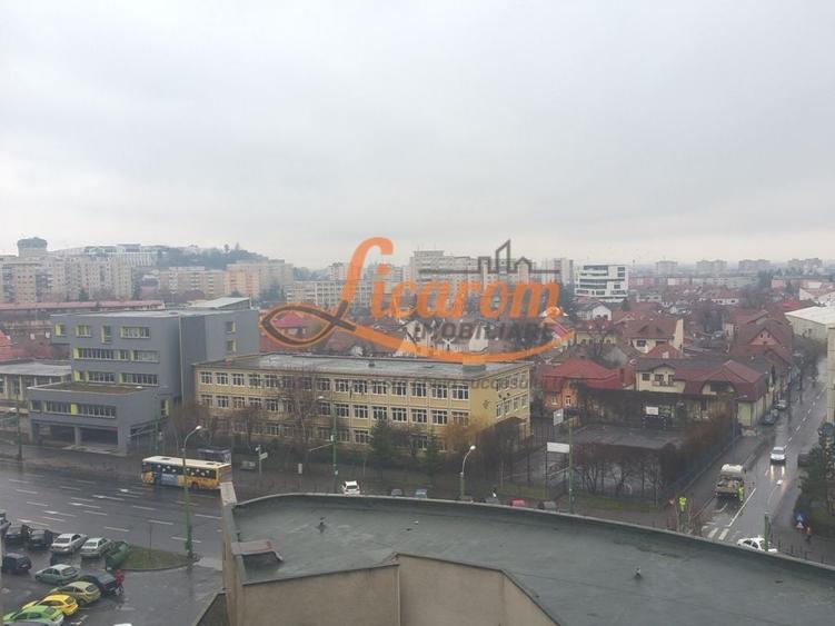 Birou, de 65 mp, în Centrul Civic