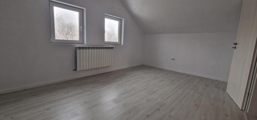 Casă cu 3 camere în Vârteju