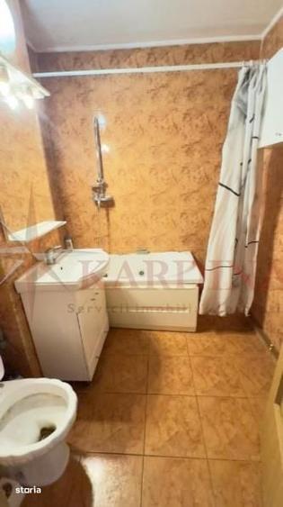 Apartament cu 3 camere decomandat în Județean