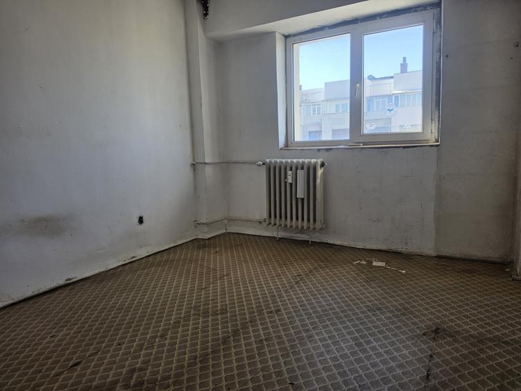 Apartament cu 2 camere decomandat în Moșilor