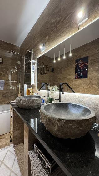Apartament cu 2 camere decomandat în Exterior Vest