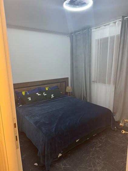 Apartament cu 3 camere decomandat, mobilat în Berceni
