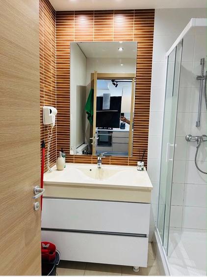Apartament cu 2 camere decomandat în Vitan
