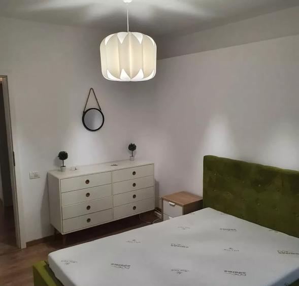 Apartament cu 2 camere semidecomandat, mobilat în Dămăroaia