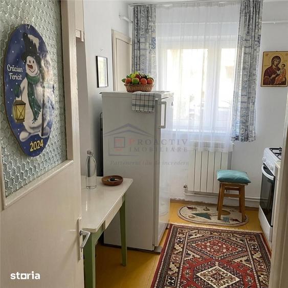 Apartament cu 3 camere decomandat în Burdujeni