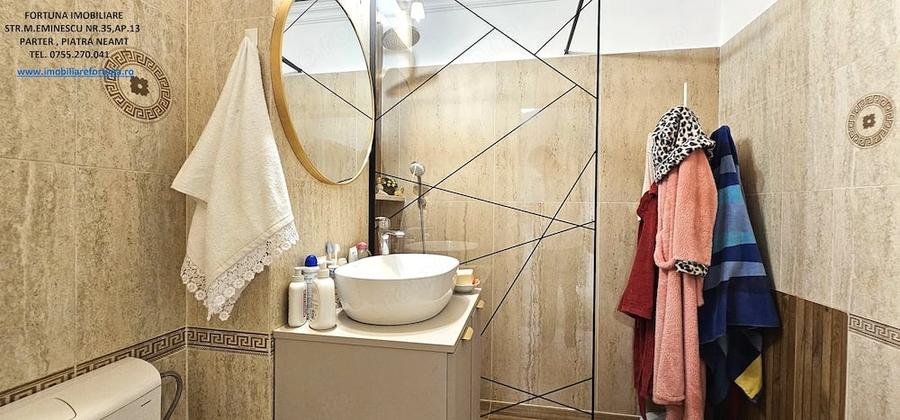 Apartament cu 2 camere decomandat în 1 Mai
