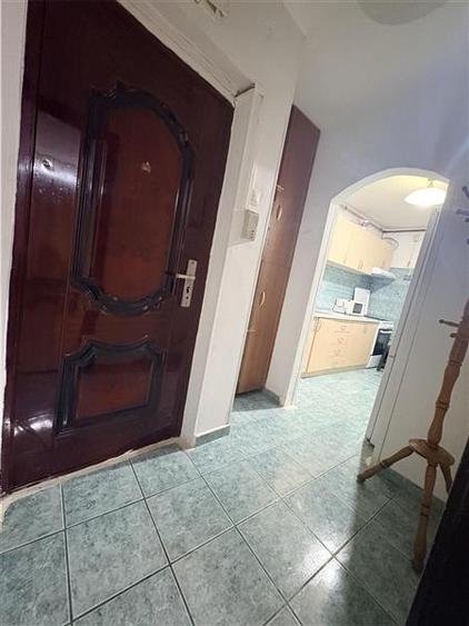 Apartament cu 3 camere decomandat în Tomis Nord