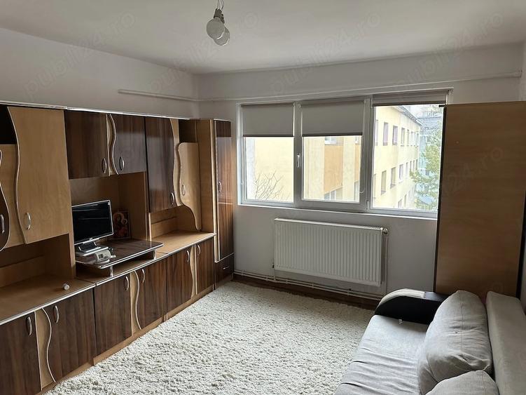 Apartament cu 2 camere nedecomandat în George Enescu
