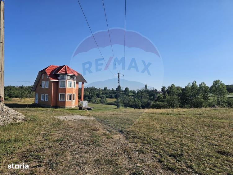 Casa de vacanta cu 8300 mp teren, de vanzare in Preluca Noua!! - 5