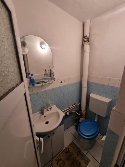 Apartament cu 3 camere în Cetate