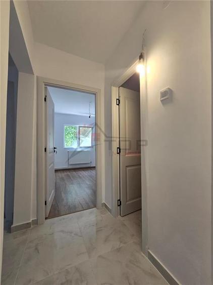 Apartament cu 4 camere decomandat în Dacia