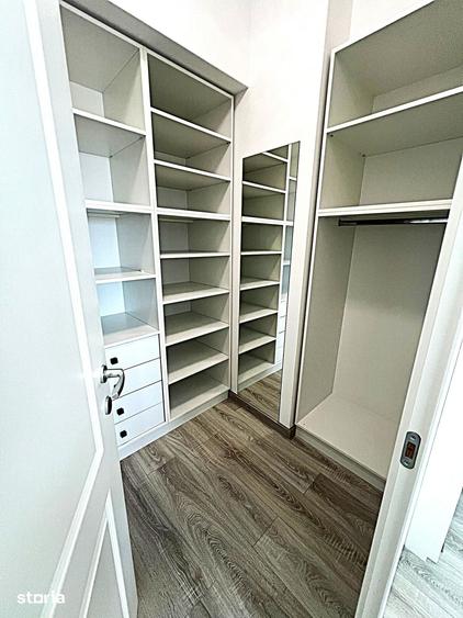Apartament cu 4 camere în Tătărași