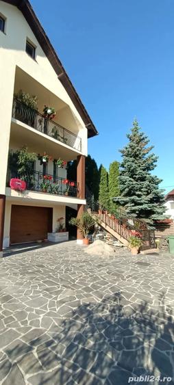 Casă cu 6 camere cu Teren 10 Mp în Central