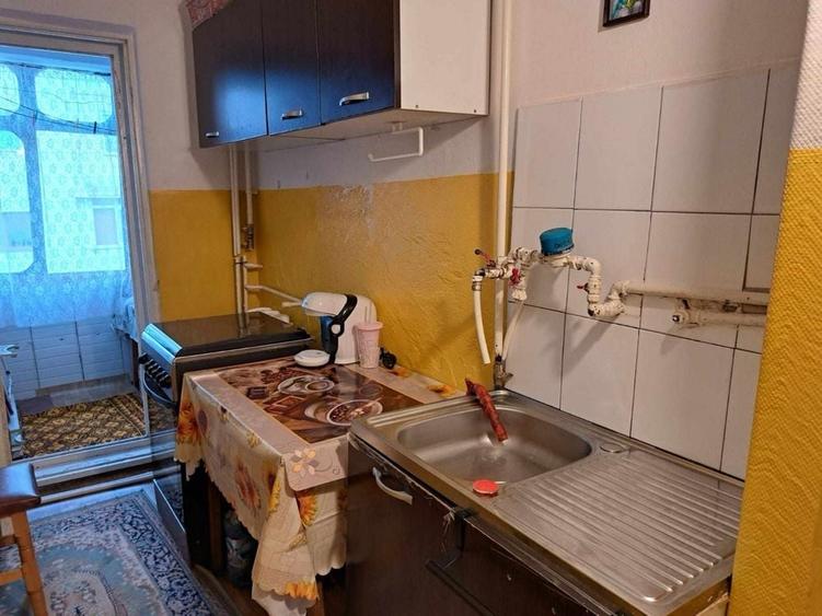 Garsonieră decomandată în Central