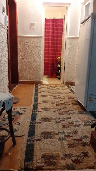 Apartament cu 3 camere decomandat în Sud