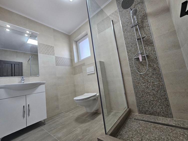 Casă cu 4 camere cu Canalizare în Săftica