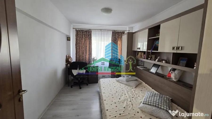 Apartament cu 3 camere decomandat în Brăilei