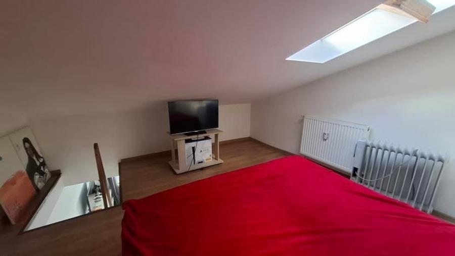 Apartament cu 2 camere decomandat, mobilat în Poarta 6