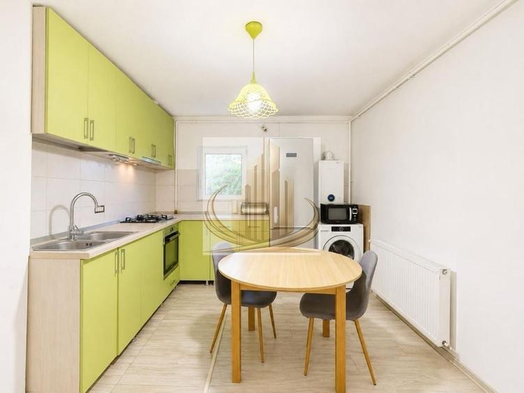 Apartament cu 2 camere semidecomandat, mobilat în Blașcovici