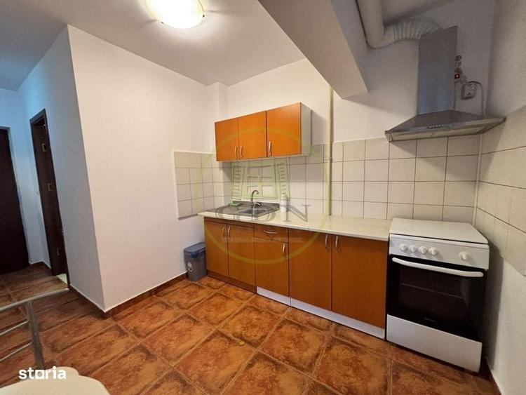 Garsonieră decomandată în Calea București