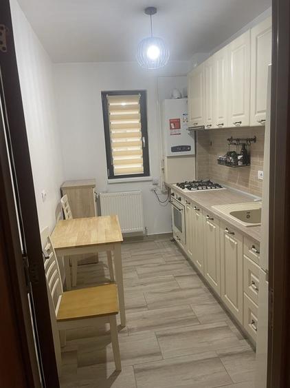 Apartament cu 2 camere semidecomandat în Rediu