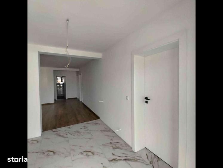 Casă cu 3 camere cu Teren 425 Mp în Holboca