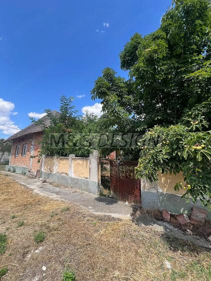 Casă cu Teren 914 Mp în Percosova