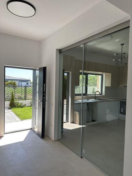 Casă individuală cu 5 camere cu Piscina în Snagov