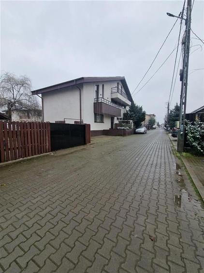 Duplex cu 6 camere cu Canalizare în Chiajna