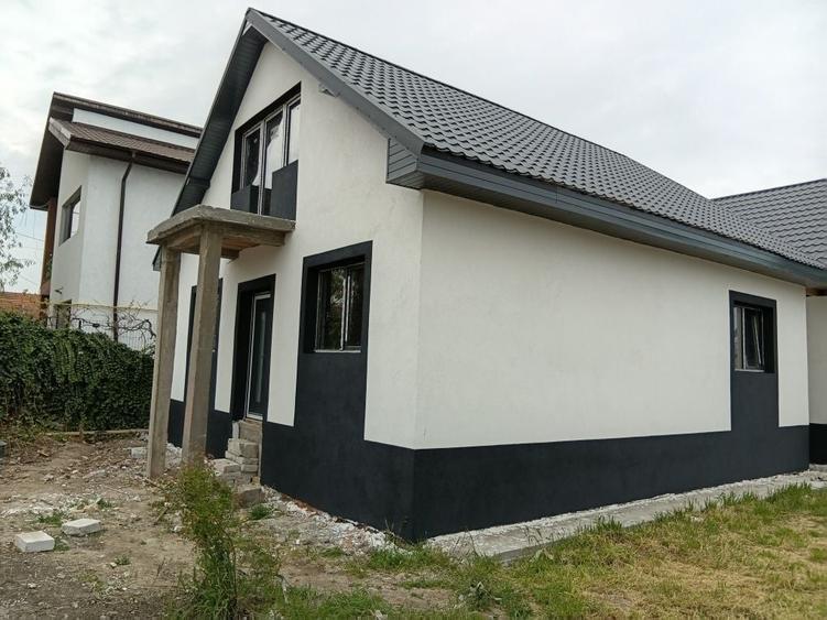 Casă cu 4 camere în Central