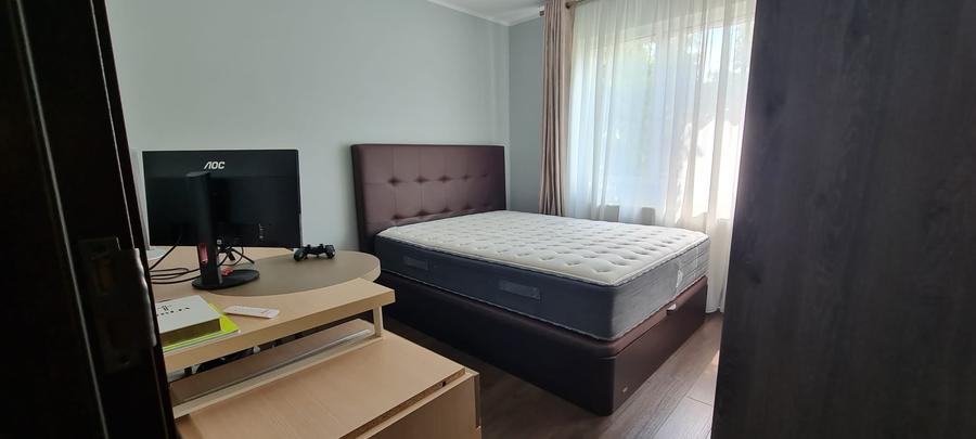 Apartament cu 2 camere semidecomandat în Mircea cel Bătrân