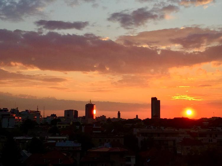 Apartament cu 2 camere semidecomandat în Dorobanți