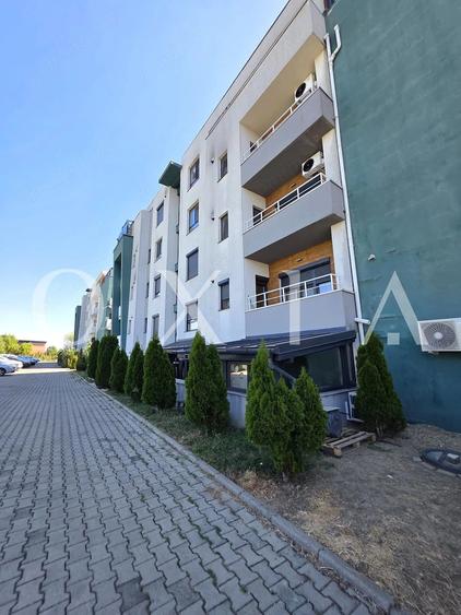 Apartament cu 3 camere decomandat în Buziașului