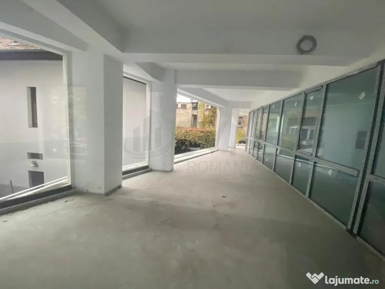 Casă cu 7 camere cu Teren 268 Mp în Dorobanți