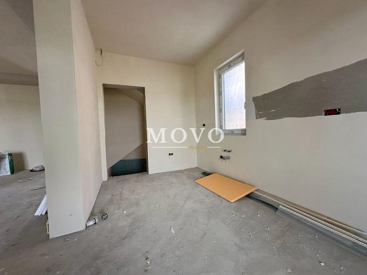 Duplex cu 4 camere cu Teren 300 Mp în Săcălaz