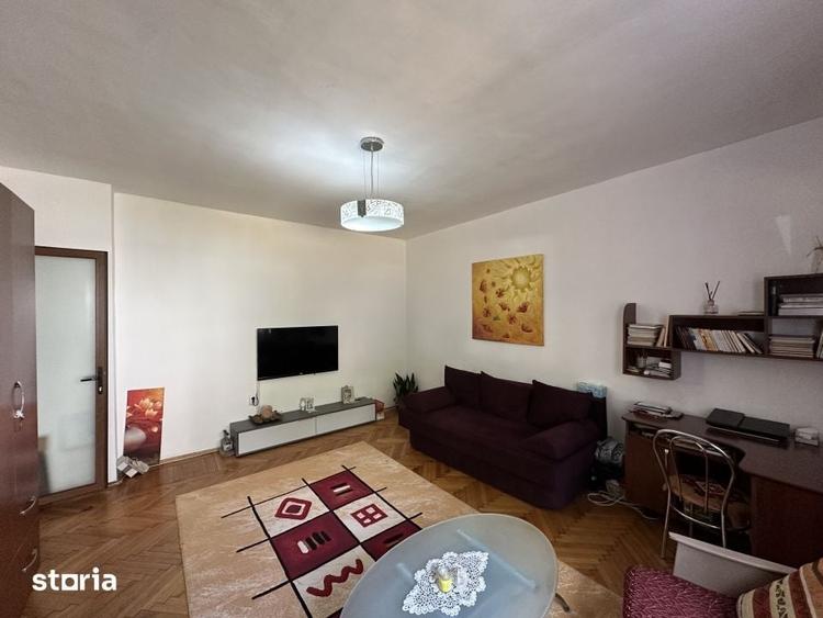Apartament cu 2 camere decomandat în Gruia