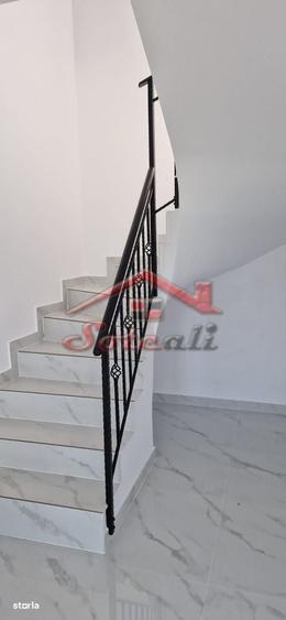 Casă cu 4 camere în Ghioșești