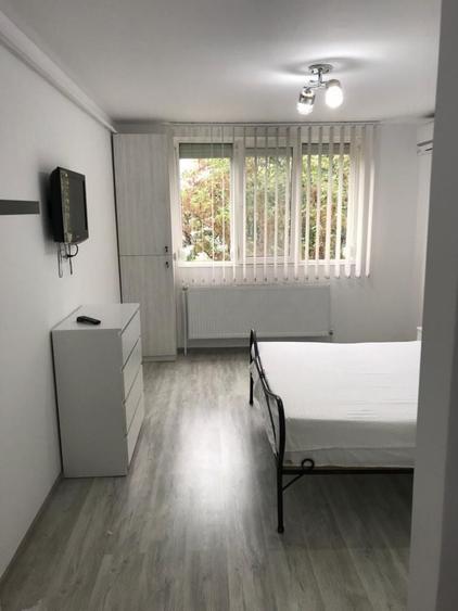 Garsonieră decomandată în Sârbi