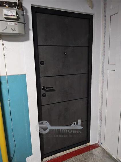 Apartament cu 2 camere decomandat în Hala Centrală