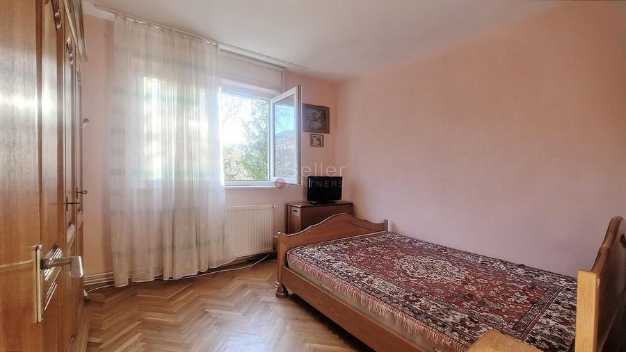 Apartament cu 3 camere semidecomandat, mobilat în Astra