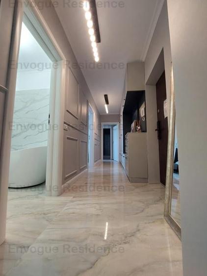 Penthouse cu 3 camere decomandat, mobilat în Militari