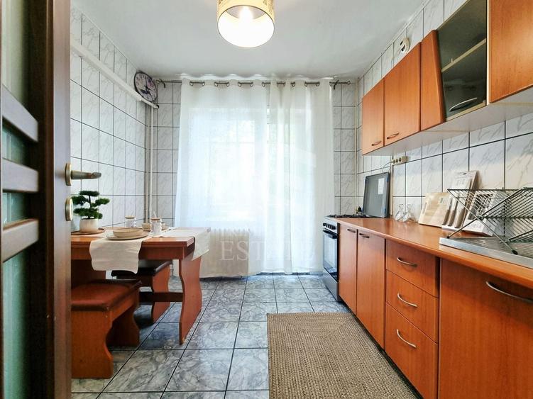Apartament cu 2 camere decomandat, mobilat în P-ța Gorjului